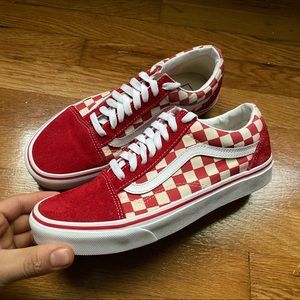 Women’s Checkered Pattern Vans Old Skool Low Tops